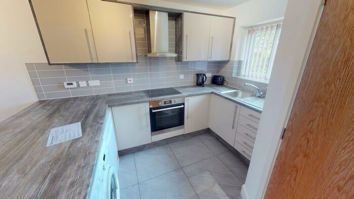3 Bedroom Flat To Rent In Flat, Kilbourn Street, Nottingham, NG3