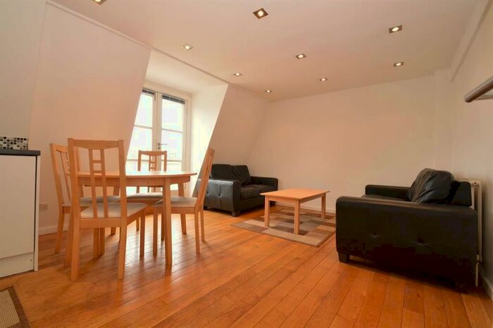 2 Bedroom Flat To Rent In Chapel Market, The Angel, N1