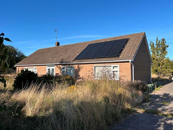 3 Bedroom Detached Bungalow For Sale In Dawsmere Road, Gedney Drove End, PE12