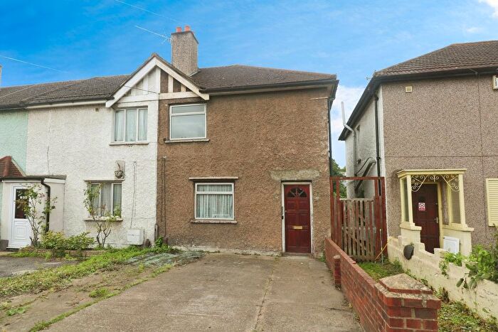 3 Bedroom Semi-Detached House For Sale In Durnsford Road, London, SW19