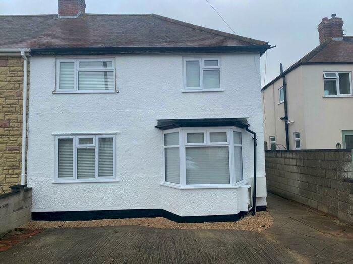 5 Bedroom Semi-Detached House To Rent In Dene Road, Headington, OX3