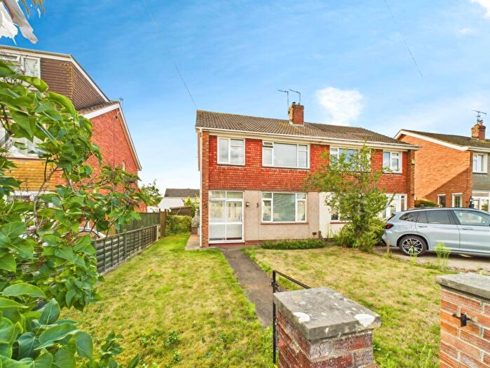 3 Bedroom Semi-Detached House For Sale In Whittucks Road, Hanham, Bristol, BS15