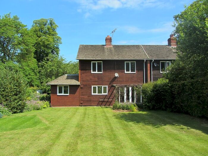 3 Bedroom Detached House To Rent In Lower Lanham Farm, Alresford, Hampshire, SO24