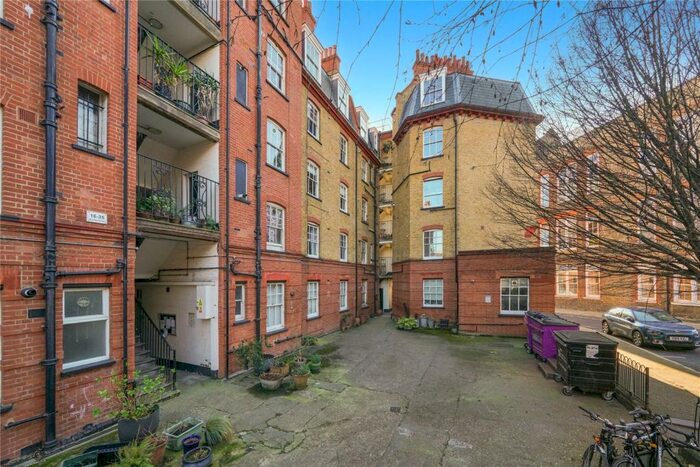1 Bedroom Apartment To Rent In Mendip Houses, Welwyn Street, London, E2