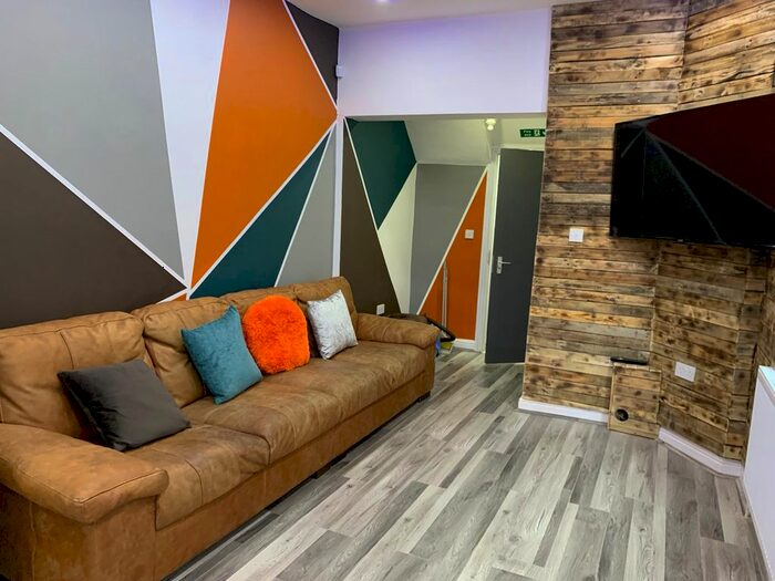 8 Bedroom Terraced House To Rent In Latchmere Road, Fallowfield, Manchester, M14