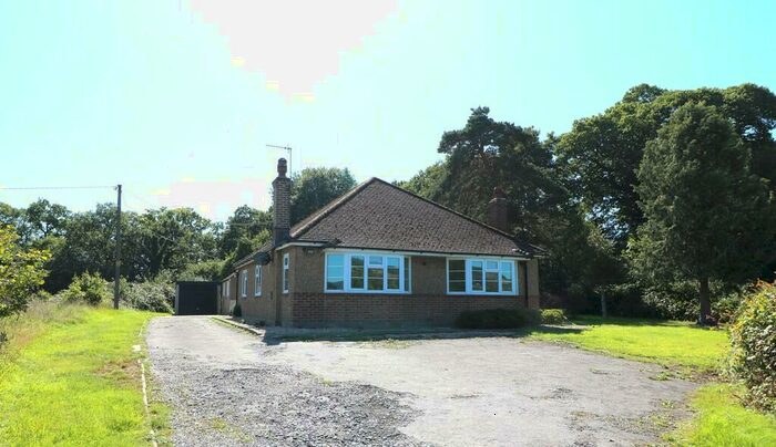 3 Bedroom Detached Bungalow To Rent In Kiln Lane, Brockham, RH3