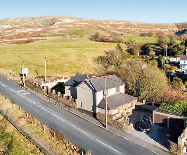 4 Bedroom Detached House For Sale In Stormy Lane, Nantymoel, Bridgend, CF32