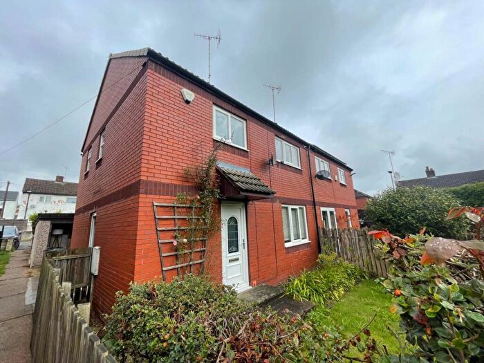 3 Bedroom House To Rent In Welland Crescent, Elsecar, S74