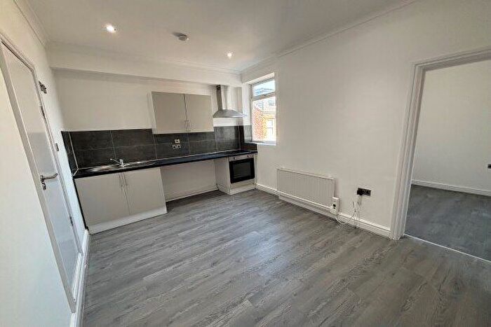 1 Bedroom Flat To Rent In Hall Lane, Liverpool, L7