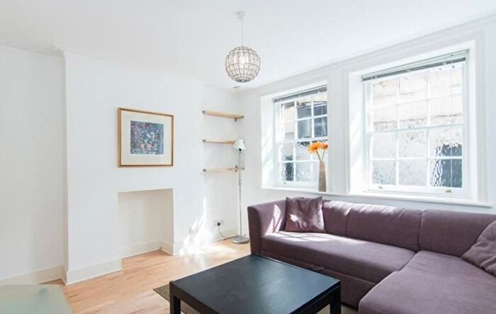 3 Bedroom Flat To Rent In Old Marylebone Road, Marylebone, London, NW1