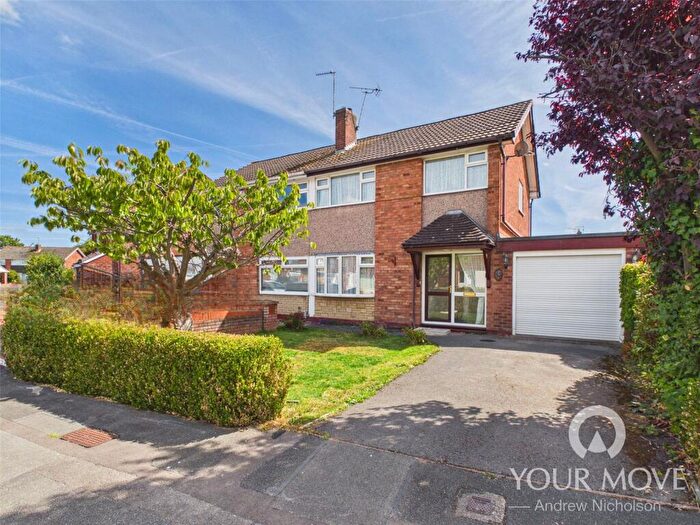 3 Bedroom Semi-Detached House For Sale In Oak Tree Close, Crewe, Cheshire, CW1