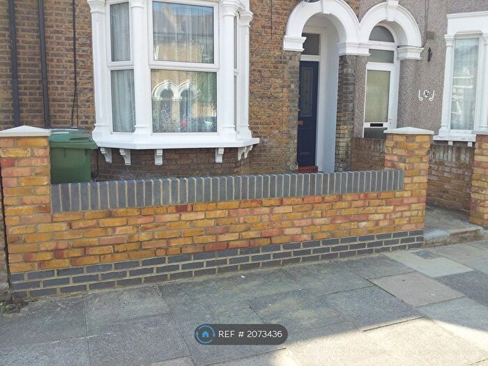 5 Bedroom Terraced House To Rent In Bowness Road, London, SE6