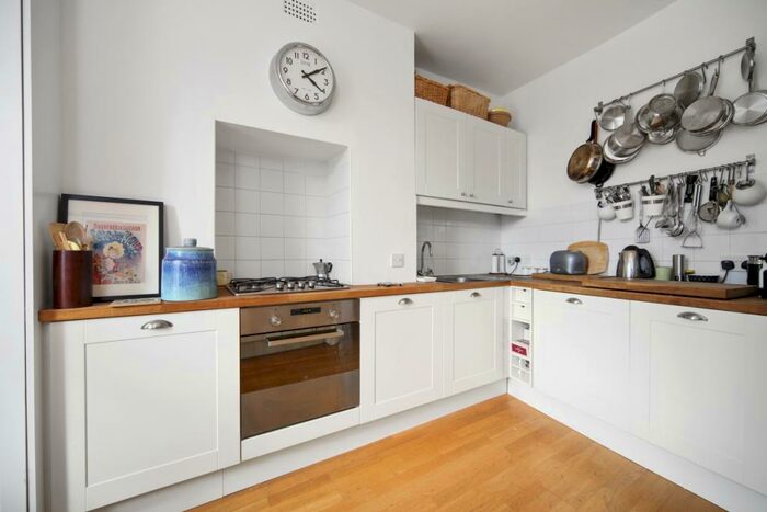 1 Bedroom Flat To Rent In Balham High Road Balham, SW12