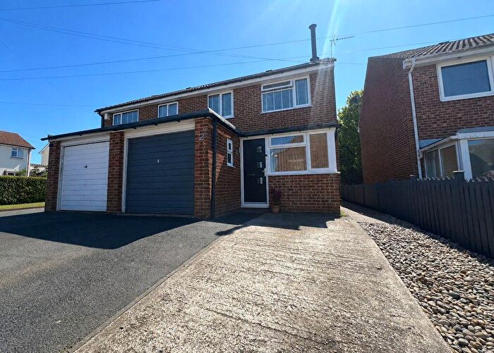 3 Bedroom Semi-Detached House For Sale In St. Francis Close, Deal, CT14