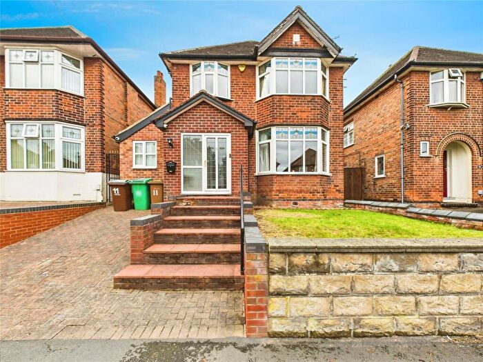3 Bedroom Detached House For Sale In Valmont Road, Nottingham, Nottinghamshire, NG5