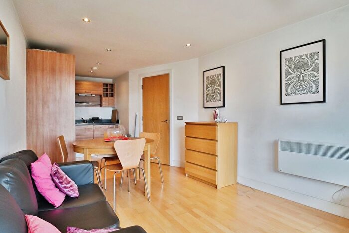 1 Bedroom Flat For Sale In The Boulevard, Leeds, West Yorkshire, LS10