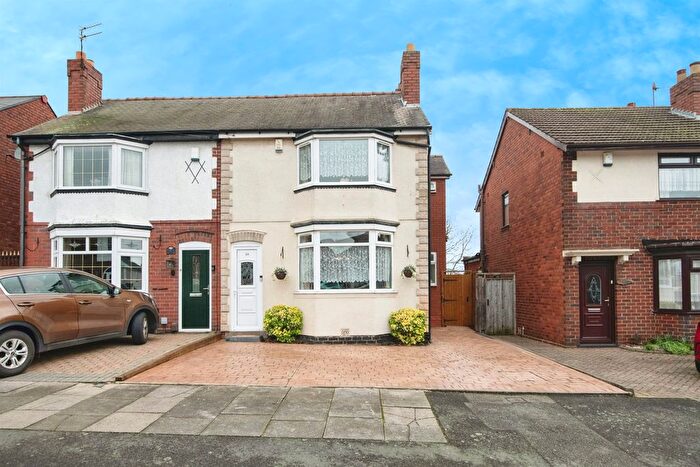 4 Bedroom Semi Detached House For Sale In Prospect Street, Tipton, DY4
