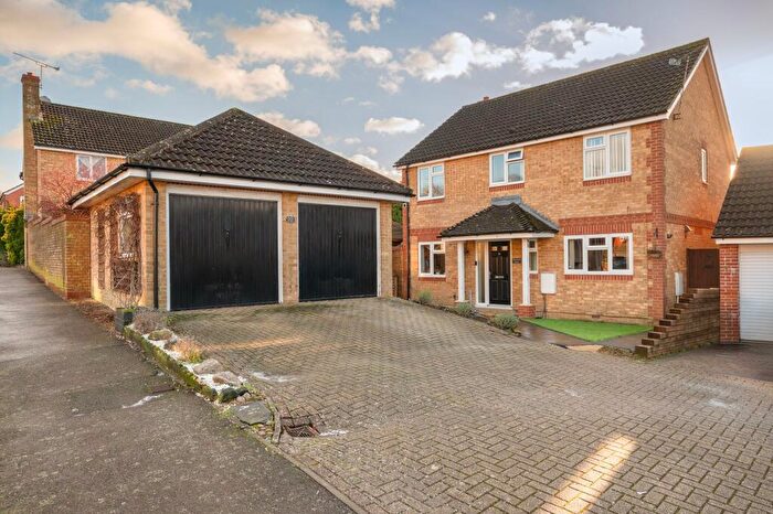 5 Bedroom Detached House For Sale In Chapman Road, Maidenbower, RH10