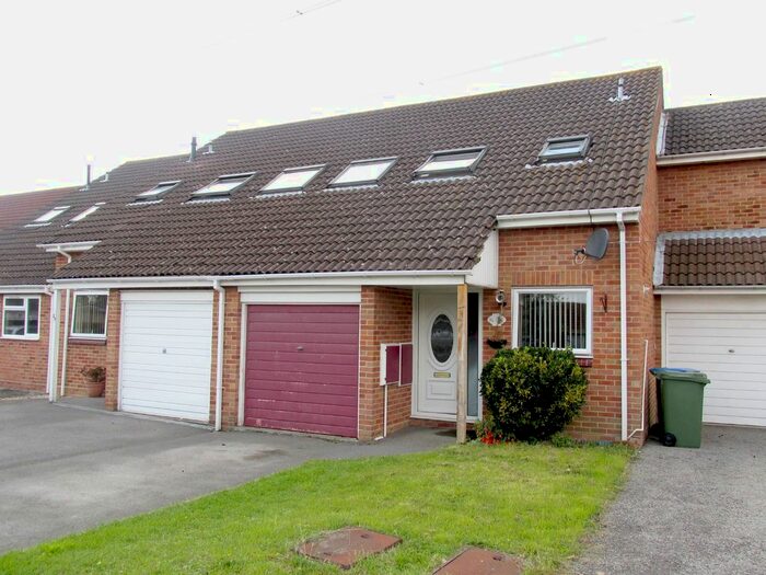 3 Bedroom Terraced House To Rent In Kingfishers, Fareham, PO16
