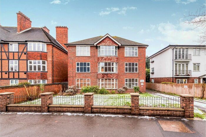 1 Bedroom Flat To Rent In Ashley Road, Epsom, KT18