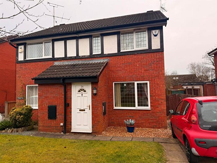 2 Bedroom Semi-Detached House For Sale In Larchwood, Ashton-On-Ribble, Preston, PR2