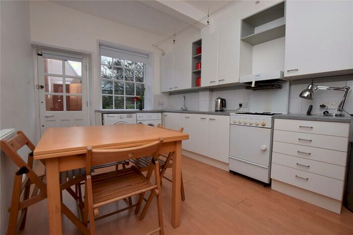 2 Bedroom Semi-Detached House To Rent In Kings Place, Leeds, LS6