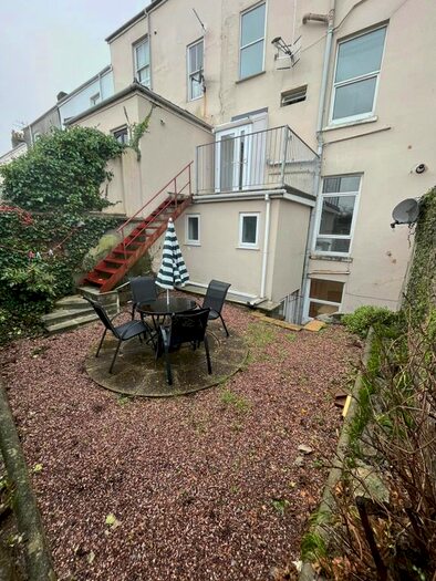 1 Bedroom Flat To Rent In Radnor Place, Plymouth PL4