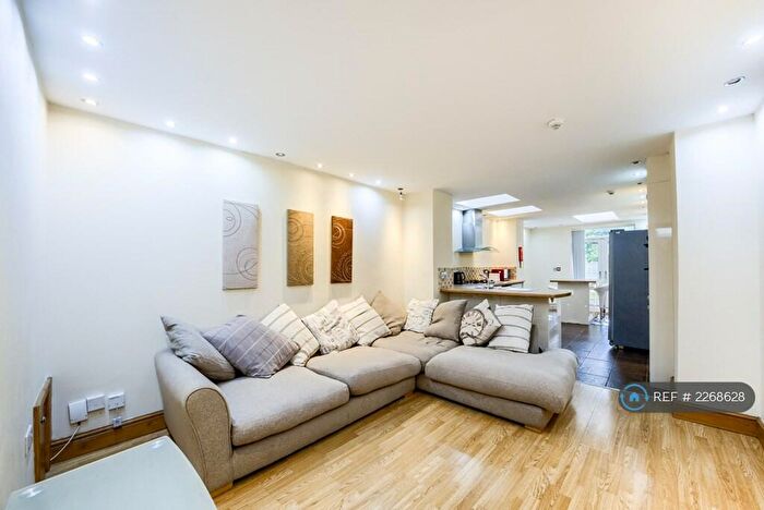 6 Bedroom Terraced House To Rent In Hubert Road, Birmingham, B29