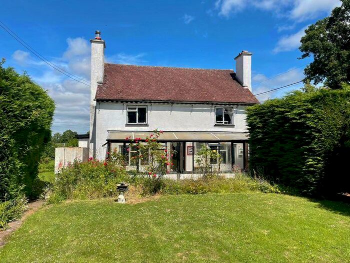 3 Bedroom Cottage For Sale In Thruxton, HR2