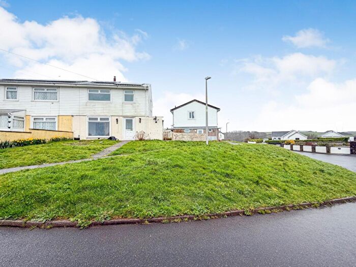 3 Bedroom Semi-Detached House For Sale In Vicary Crescent, Milford Haven, SA73