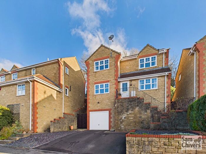 3 Bedroom Detached House For Sale In Ivy Walk, Midsomer Norton, BA3