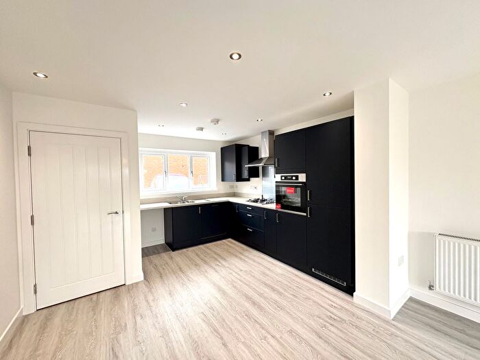 3 Bedroom Property To Rent In Broady Avenue, Wincham, Northwich, CW9