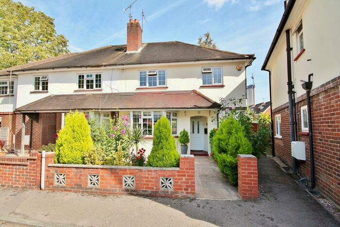 3 Bedroom Semi-Detached House To Rent In Wilbury Road, Woking, Surrey, GU21