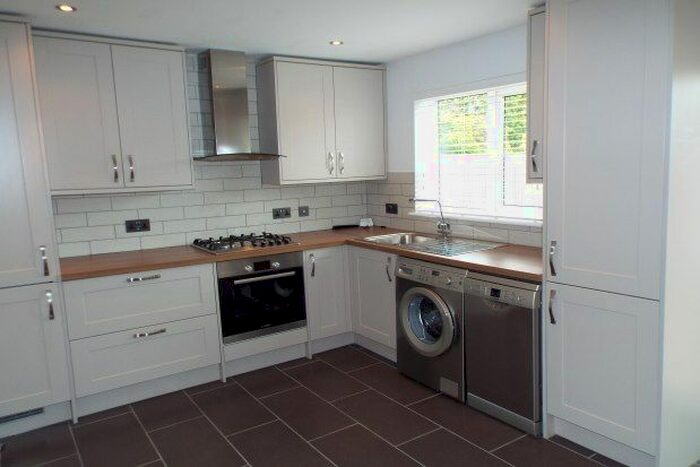 2 Bedroom Property To Rent In Whitelake Road, Tonbridge, TN10