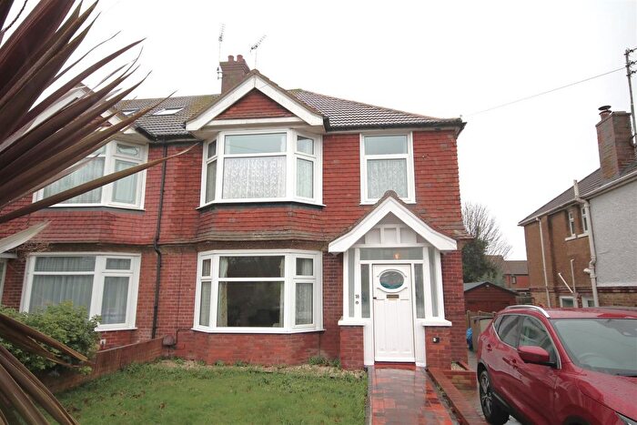 4 Bedroom Semi Detached House For Sale In Tivoli Park Avenue, Margate, CT9