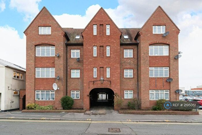 1 Bedroom Flat To Rent In The Cloisters, Dartford, DA1