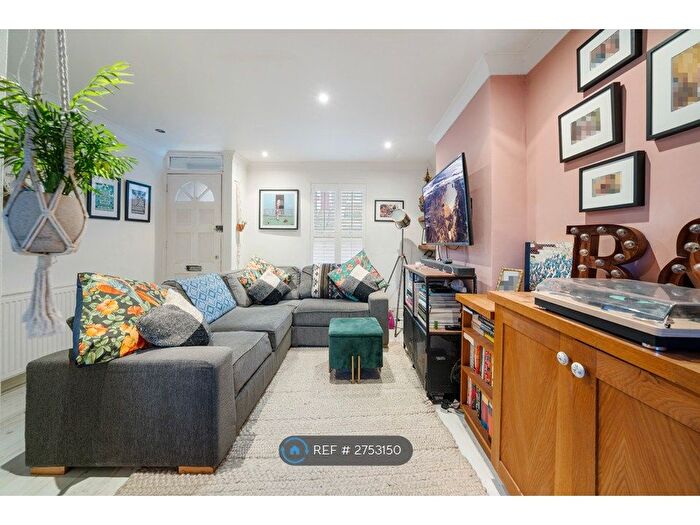 2 Bedroom Terraced House To Rent In Sladedale Road, London, SE18