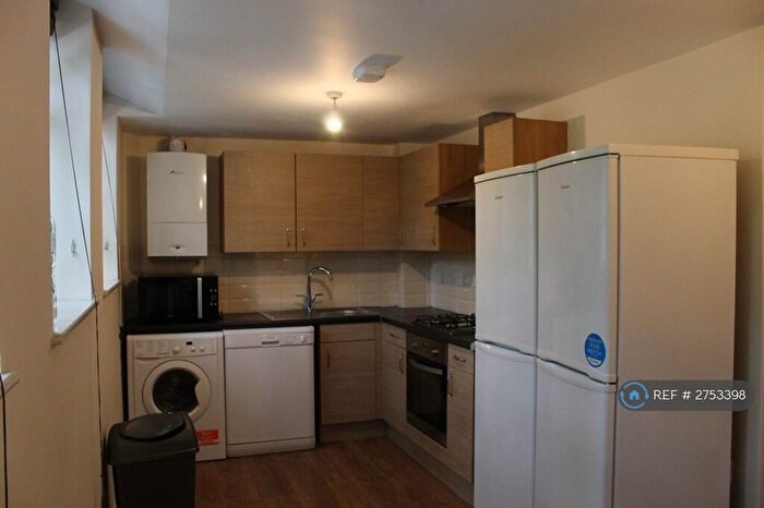 6 Bedroom Flat To Rent In Bond Street, Bristol, BS1