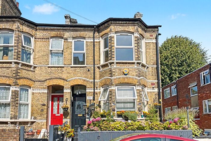 1 Bedroom Flat For Sale In Anerley Grove, London, SE19