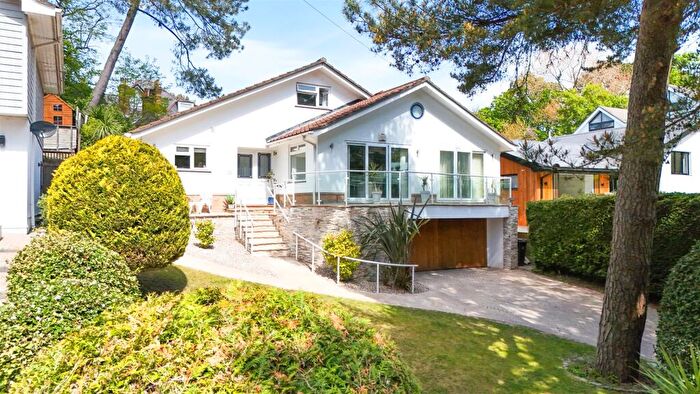 5 Bedroom Detached House For Sale In De Redvers Road, Lower Parkstone, BH14