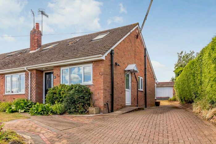 3 Bedroom Bungalow For Sale In Wadborough Road, Littleworth, Worcester WR5