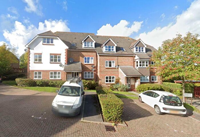 2 Bedroom Apartment To Rent In Woking, Surrey, GU21