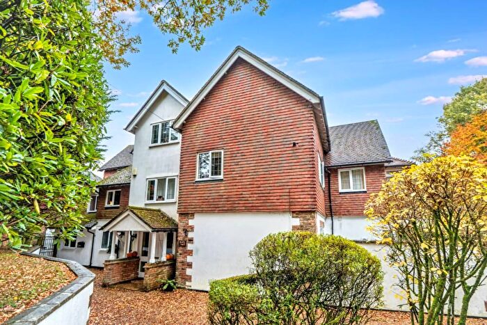 1 Bedroom Flat For Sale In Parklands, Hazel Grove, GU26