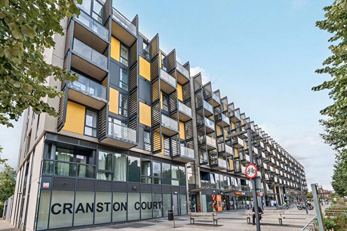 1 Bedroom Flat For Sale In Cranston Court, Shepherd's Bush, London, W12