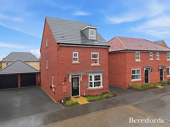 4 Bedroom Detached House For Sale In Mallard Avenue, Dunmow, CM6