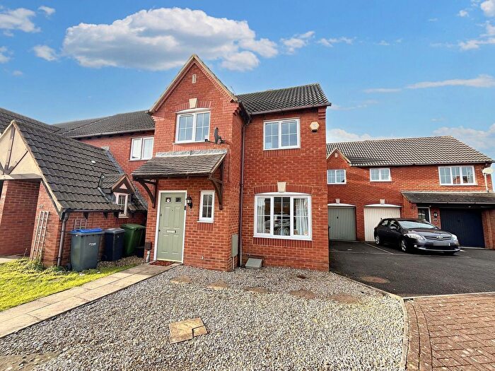 3 Bedroom End Of Terrace House To Rent In Moyle Park, Hilperton, BA14