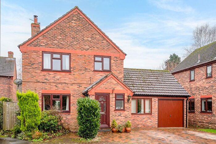 4 Bedroom Detached House For Sale In Dunroyal Close, Helperby, York, YO61