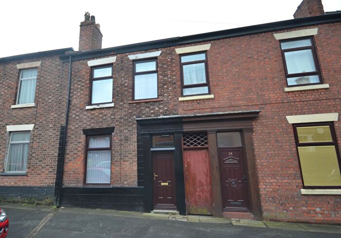 2 Bedroom Block Of Flats For Sale In Clifton Street, Swinley, Wigan, WN1