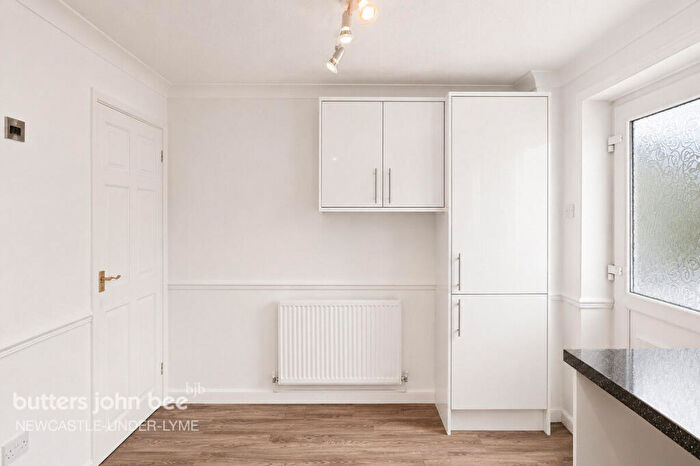2 Bedroom Semi Detached House For Sale In Summerhill Drive, Newcastle, ST5