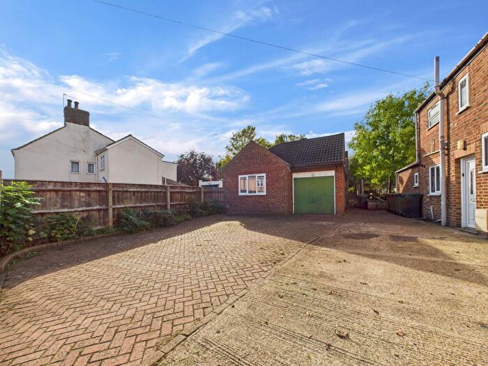 2 Bedroom Detached Bungalow For Sale In North Street, Stanground, PE2